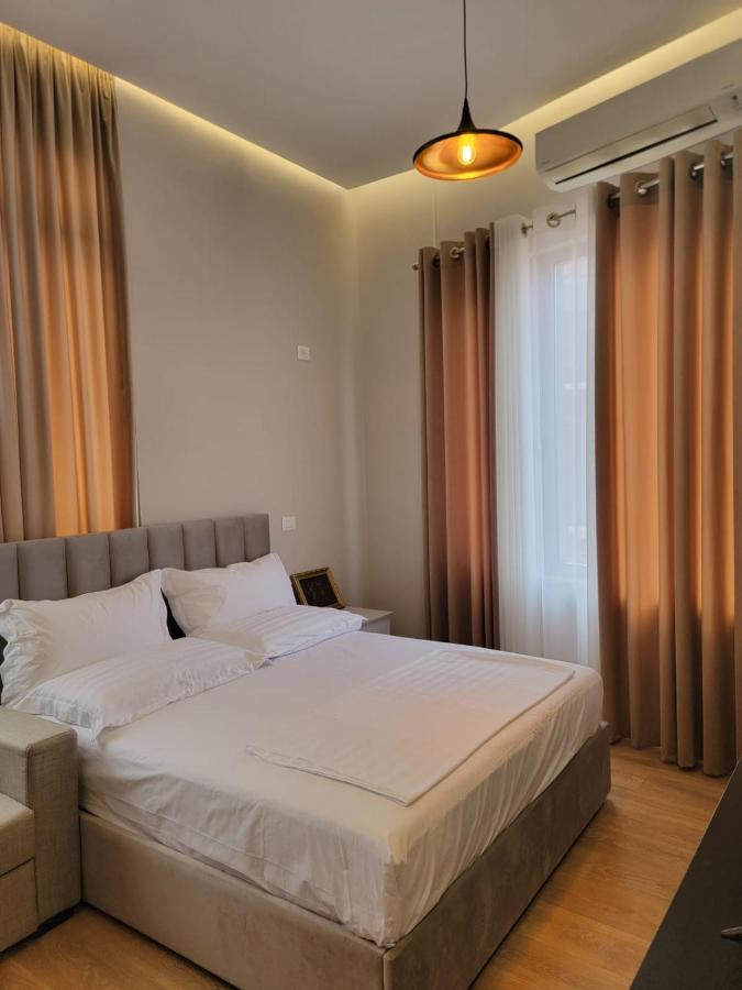 Berhami Studio Apartment Tirana Exterior photo